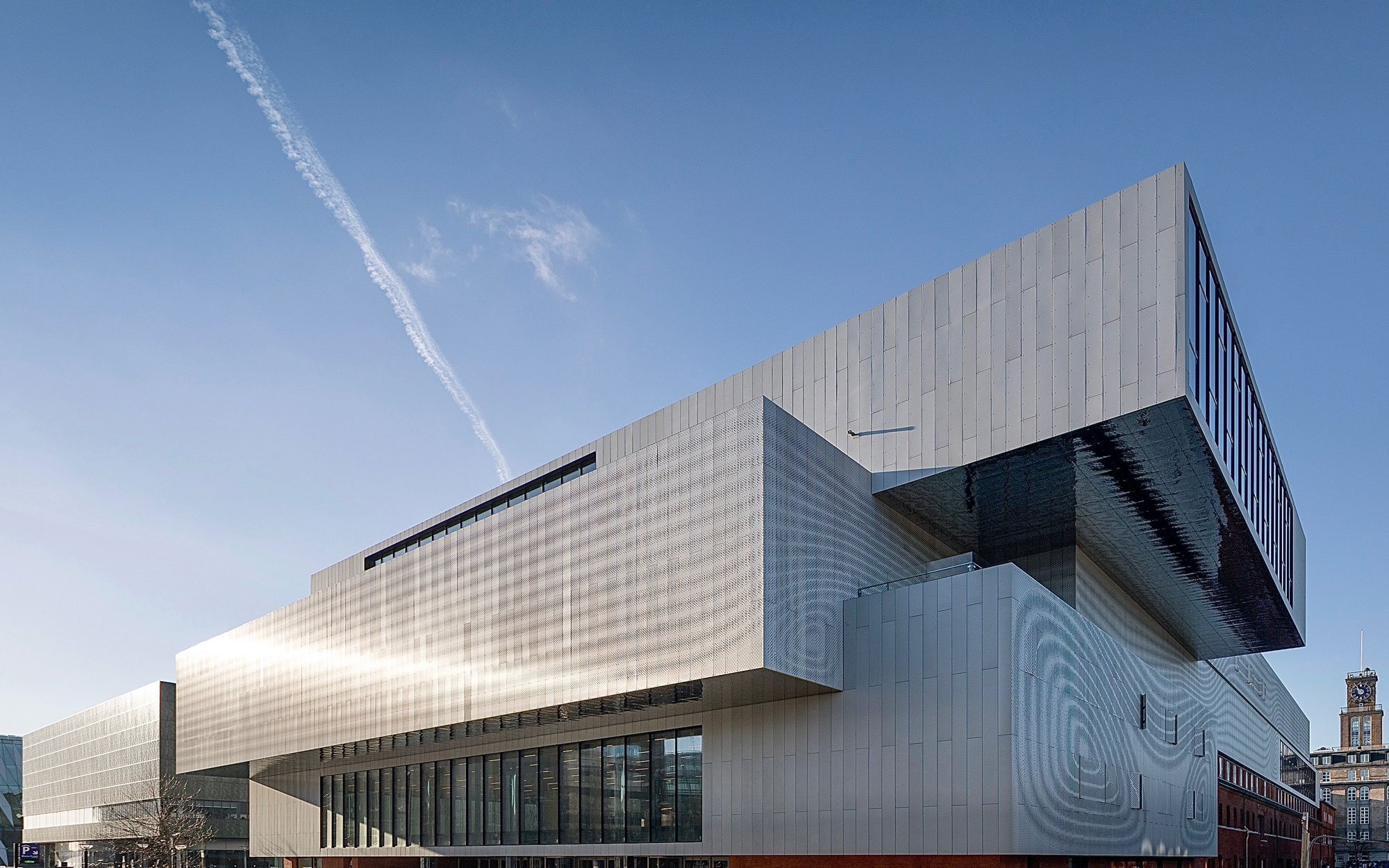 新型金屬瓦廠家