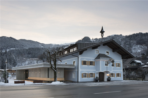 金屬復(fù)合瓦建筑