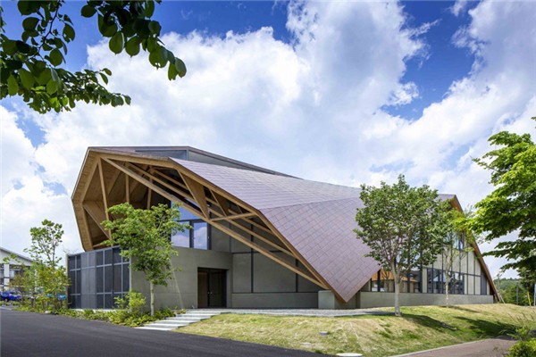 金屬復(fù)合瓦建筑