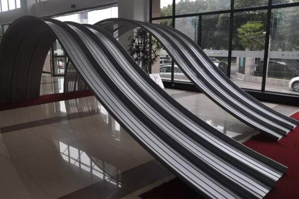 金屬屋面系統(tǒng)