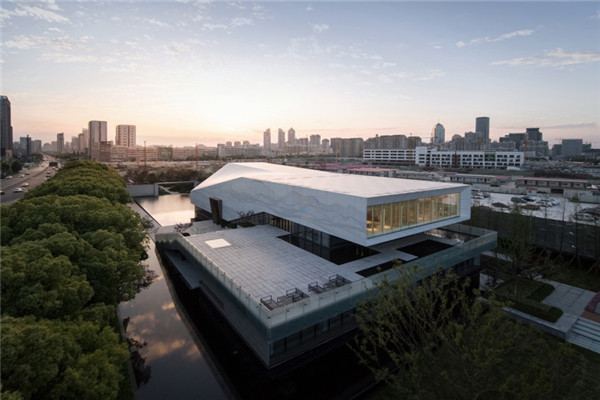 金屬復(fù)合瓦