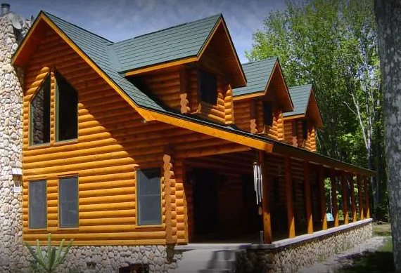 金屬?gòu)?fù)合瓦建筑