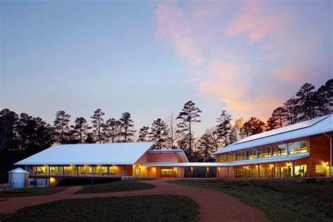 金屬復合瓦建筑