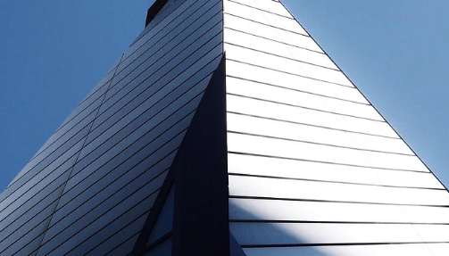 金屬復(fù)合瓦建筑