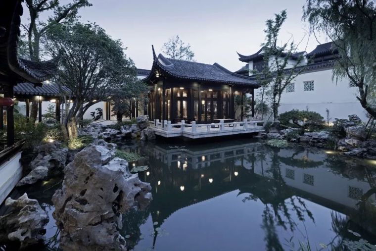 金屬?gòu)?fù)合屋面瓦