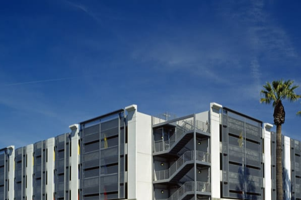 金屬復合瓦建筑