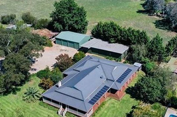 金屬復(fù)合瓦