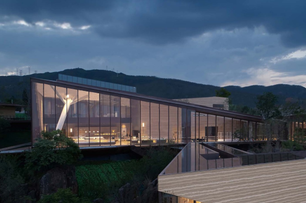 金屬復(fù)合瓦