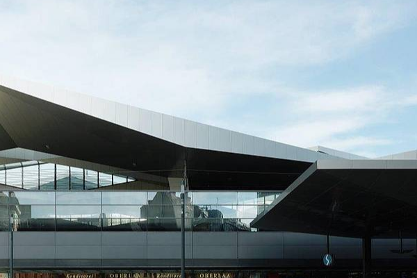 金屬復(fù)合瓦