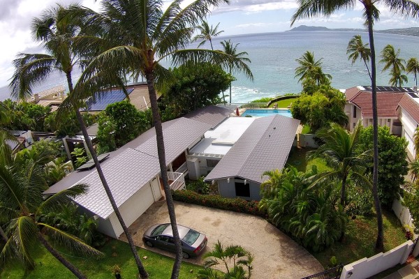 輕質(zhì)屋面瓦